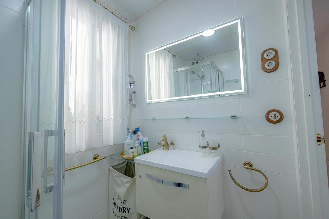Montano17B Apartment Malaga Ngoại thất bức ảnh